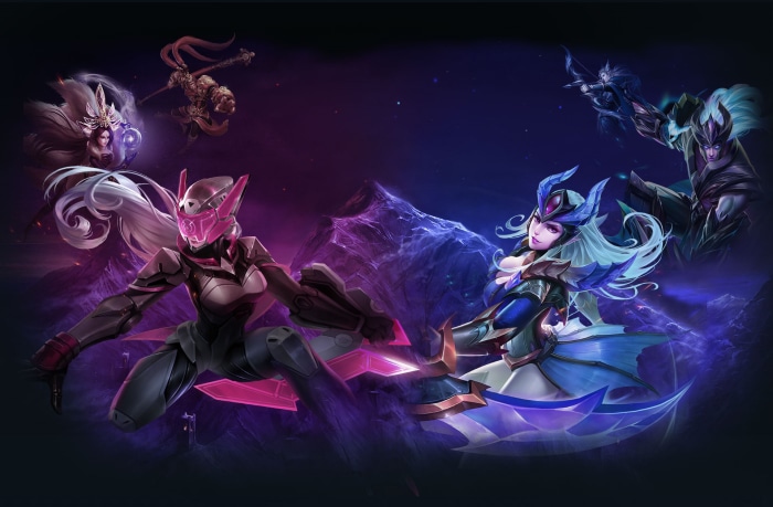 Heroes Evolved characters in a cosmic battle
