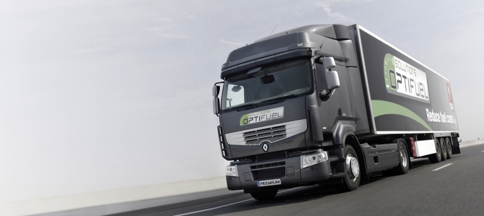 Renault Trucks Optifuel Truck on Road