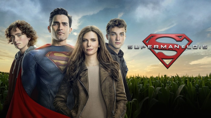 Superman & Lois with the Kent family