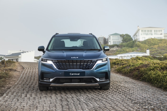 Kia Carnival 4K