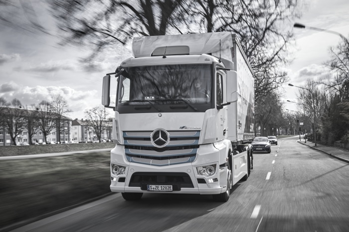 Mercedes-Benz Actros HD Truck Driving on Road