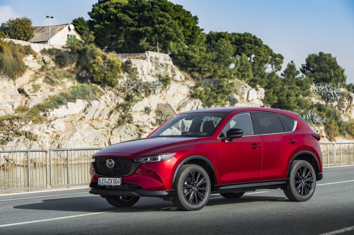 Red Mazda CX-5 Skyactiv-D 4K SUV