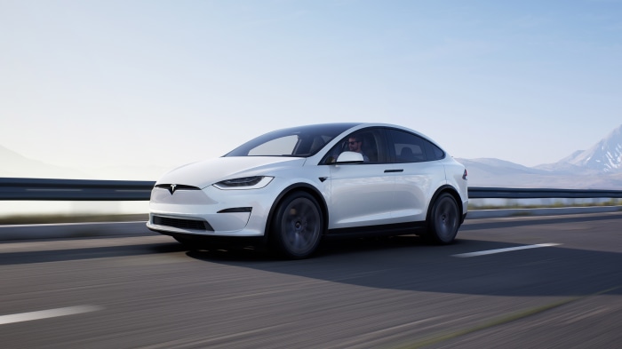 White Tesla Model X Plaid 4K