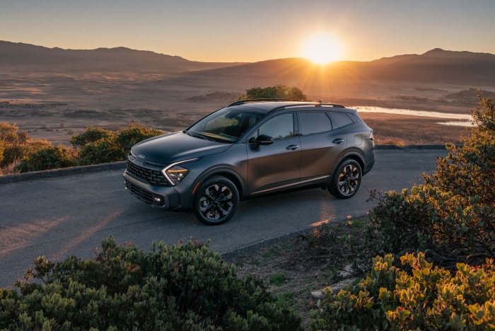 Kia Sportage PHEV X-Line SUV at sunset