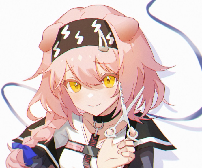 Goldenglow from Arknights holding scissors