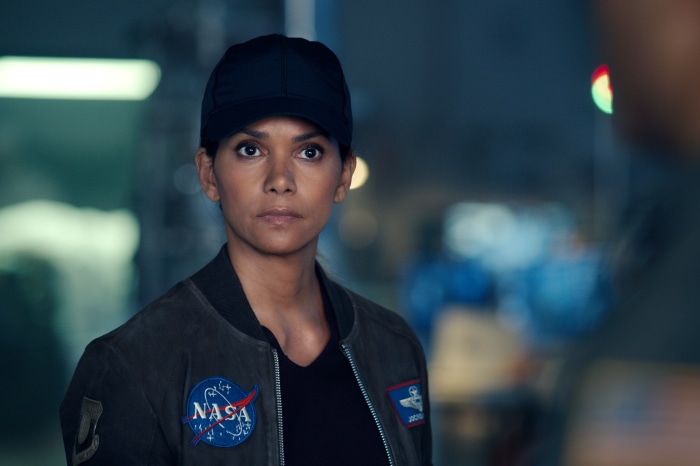 Halle Berry in Moonfall 4K