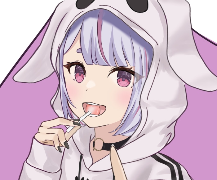 Tosaki Mimi from VSPO! wearing a ghost hoodie