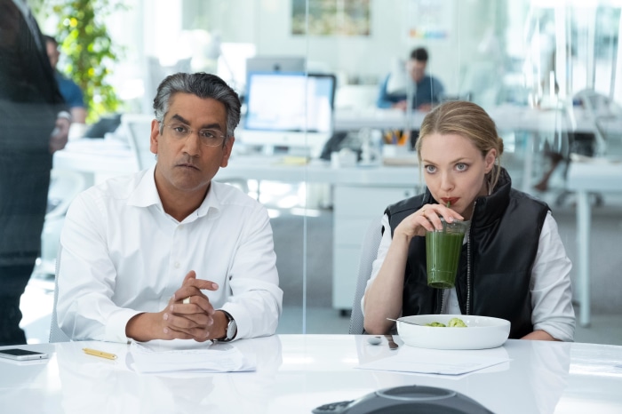 The Dropout 4K: Amanda Seyfried and Naveen Andrews