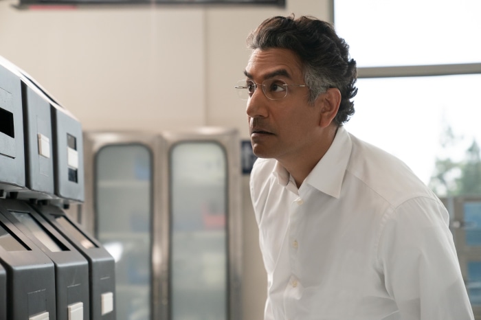 Naveen Andrews in The Dropout 4K