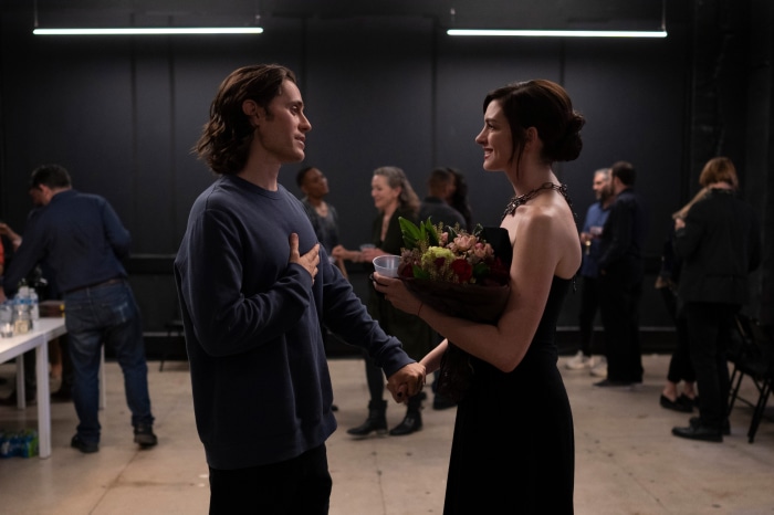 Jared Leto and Anne Hathaway from WeCrashed 4K