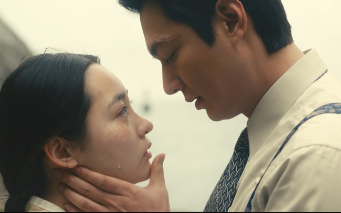 Lee Min-ho and Minha Kim in Pachinko