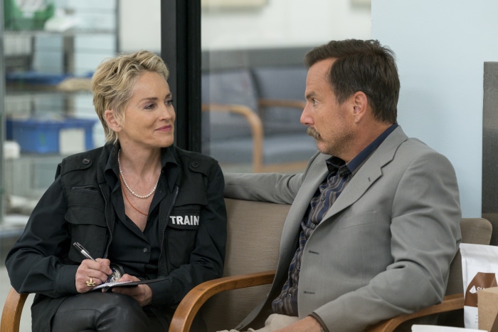 Sharon Stone and Will Arnett in Murderville 4K