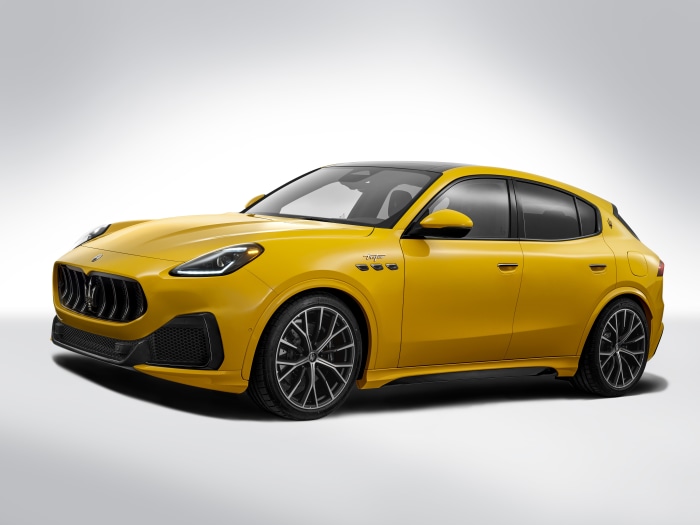 Yellow Maserati Grecale Trofeo 4K