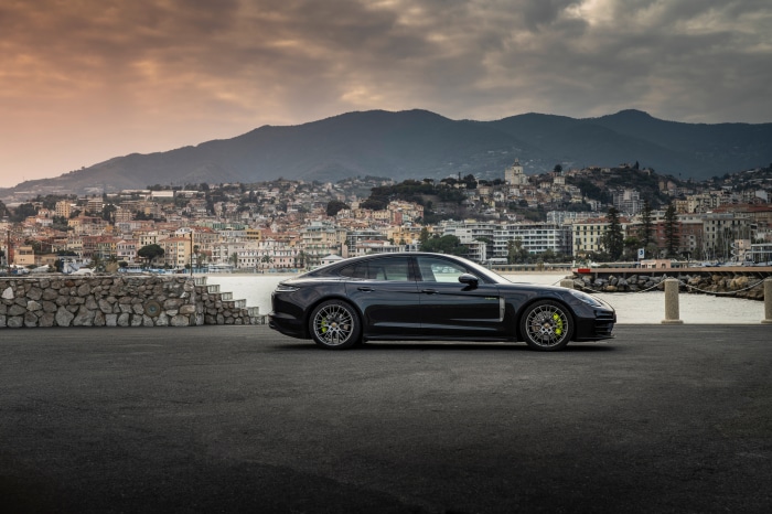 Porsche Panamera 4 E-Hybrid