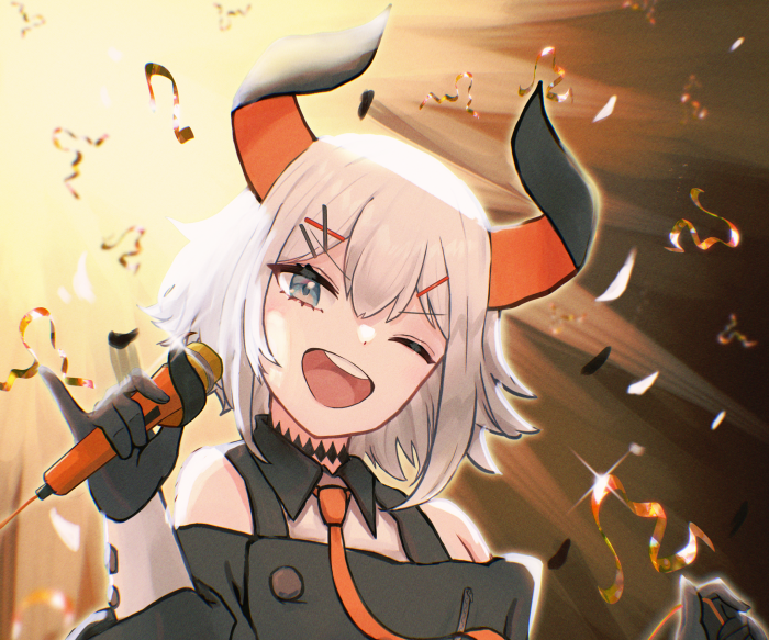 Levi Elipha from Nijisanji singing with confetti