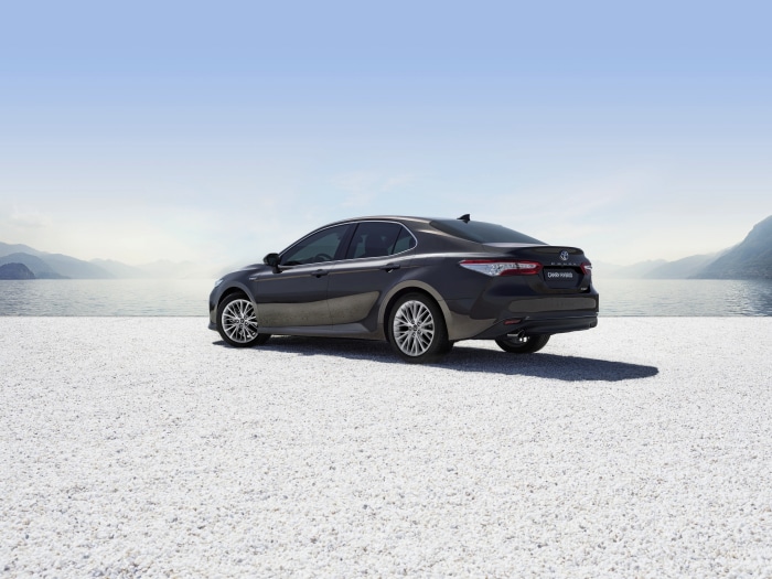 Toyota Camry Hybrid 4K
