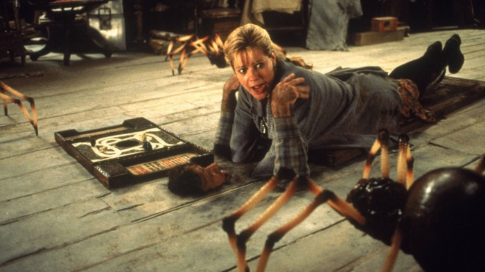 Bonnie Hunt in Jumanji with spiders
