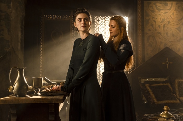 Two women in dark dresses in The Last Kingdom 4K
