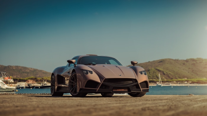 Mazzanti Evantra 4K sports car by the water