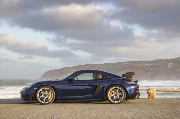 Porsche 718 Cayman GT4