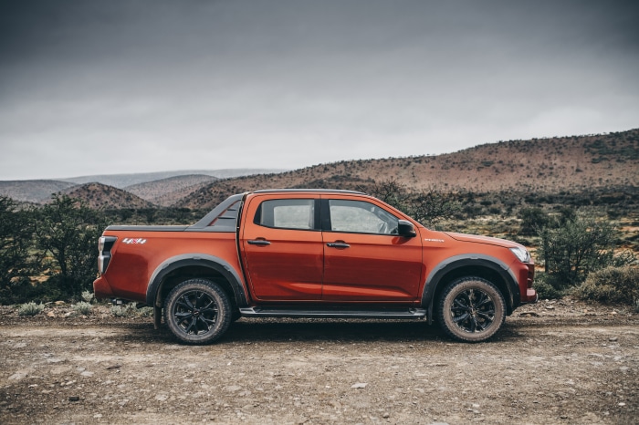 Isuzu D-Max V-Cross 4x4 Double Cab pickup truck