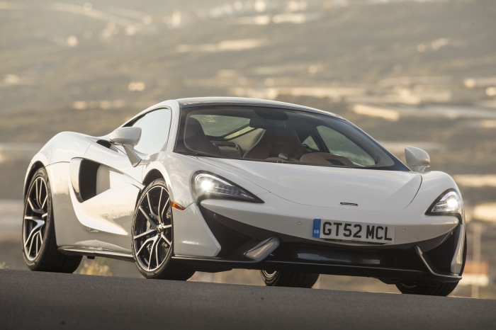 White McLaren 570GT 4K
