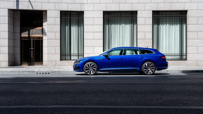 Blue Volkswagen Arteon Shooting Brake R-Line