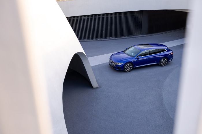 Blue Volkswagen Arteon Shooting Brake R-Line