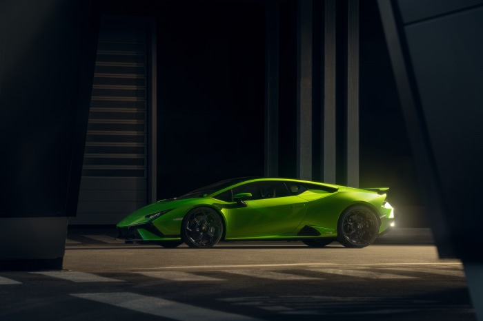 Green Lamborghini Huracán Tecnica