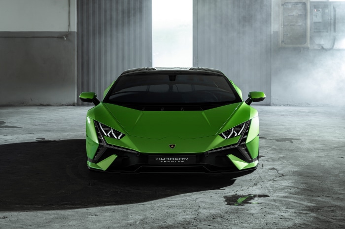 Green Lamborghini Huracán Tecnica in a garage