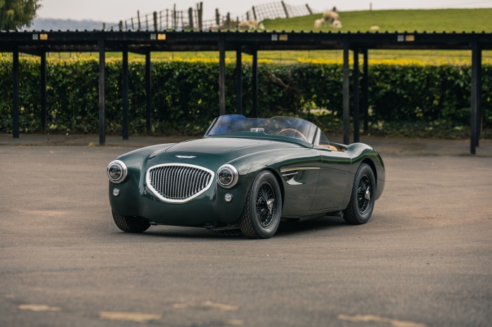 Austin-Healey 100 Convertible Sports Car 4K