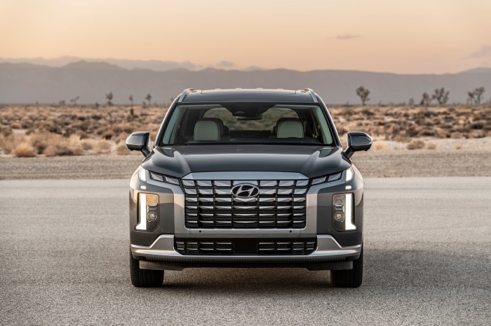 Hyundai Palisade SUV in desert landscape
