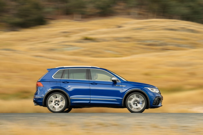 Blue Volkswagen Tiguan R 4K