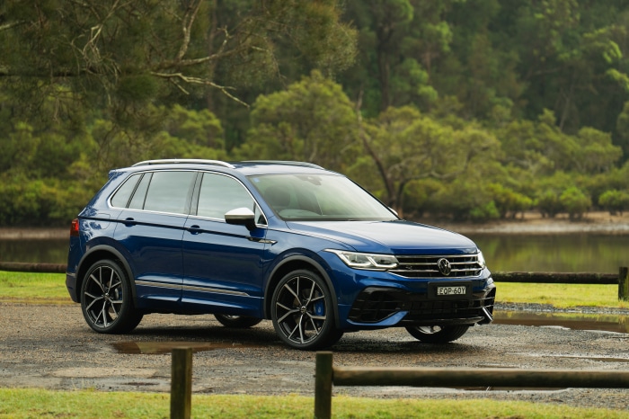 Blue Volkswagen Tiguan R 4K