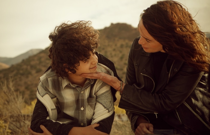 Lena Headey and Dean Scott Vazquez in 9 Bullets