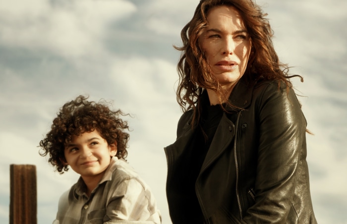 Lena Headey and Dean Scott Vazquez in 9 Bullets