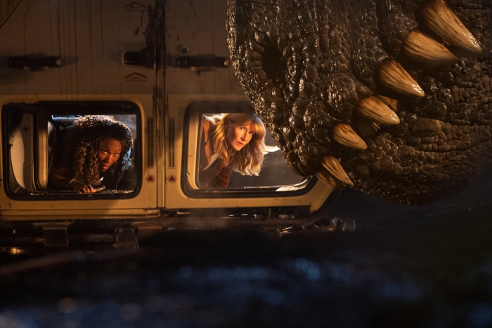 DeWanda Wise and Laura Dern from Jurassic World: Dominion 4K