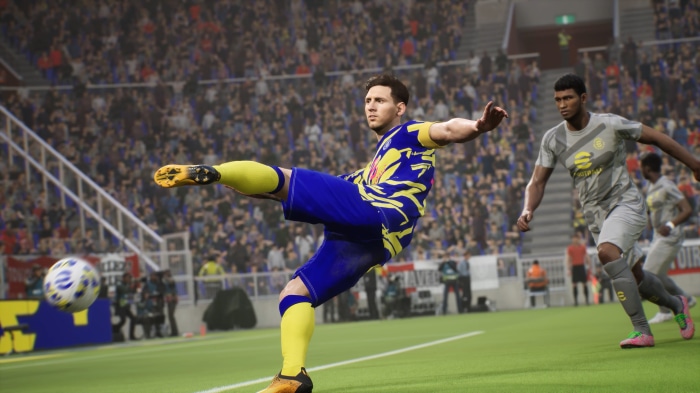 Lionel Messi playing EFootball 2022 4K
