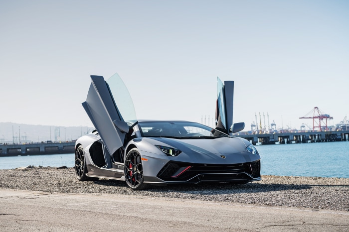 Lamborghini Aventador LP 780-4 Ultimae parked by the water