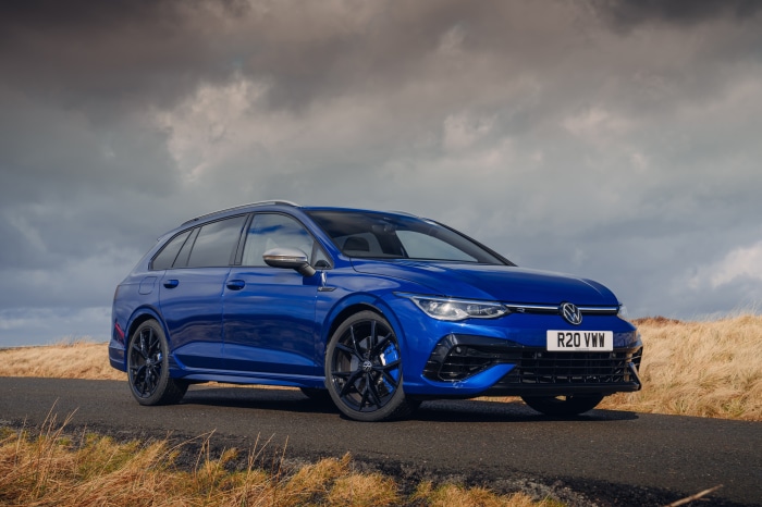 Blue Volkswagen Golf R Estate 4K