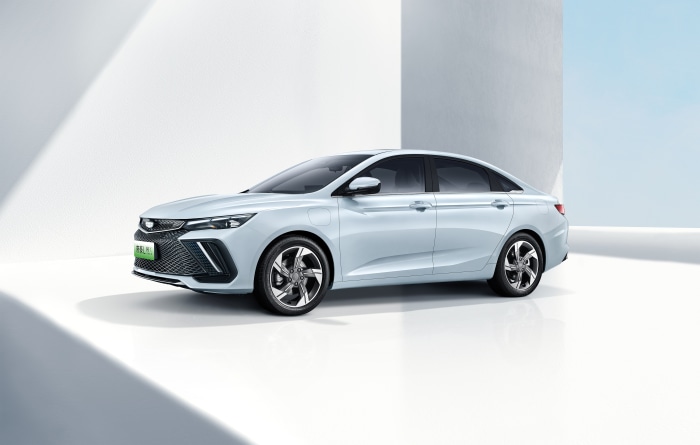 Geely Emgrand L Hi·X
