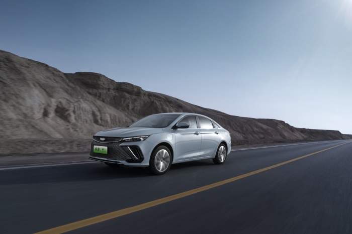 Geely Emgrand L Hi·X