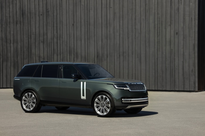 Range Rover P400 LWB