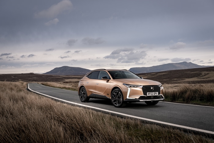 DS 4 Cross