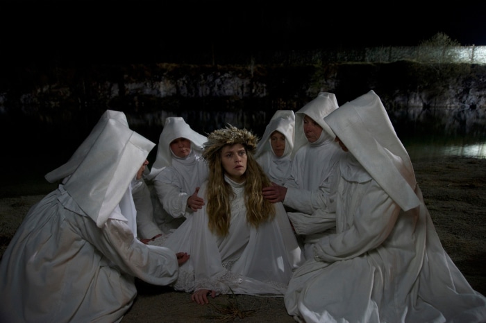 The Twin: Teresa Palmer surrounded by cult members