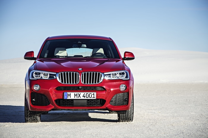 Red BMW X4 xDrive35i 4K