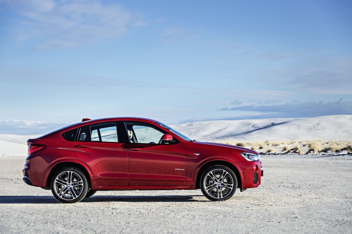 Red BMW X4 xDrive35i 4K