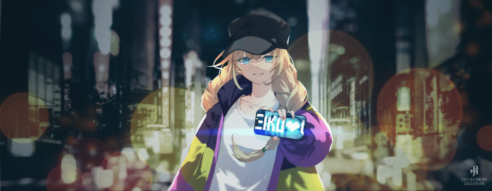 Eiko Tsukimi from Ya Boy Kongming! holding a phone