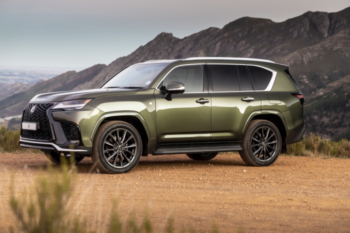 Lexus LX 600