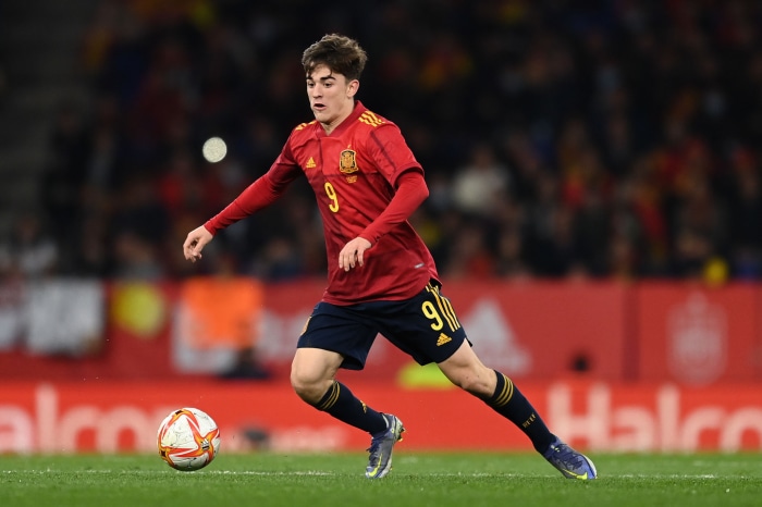 Gavi playing soccer for Spain